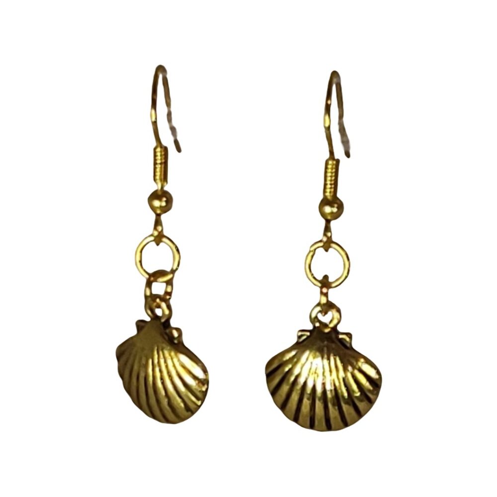 NEW Handmade/Homemade Gold-Tone Seashell Earrings (Ocean/Beach/Summer)